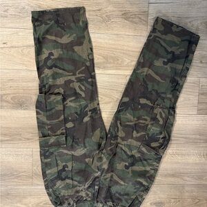 SHEIN Green Camouflage Cargo Pants for Men